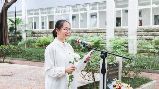 天地存浩气哀思寄青山丨重庆南开中学举行清明祭英烈活动